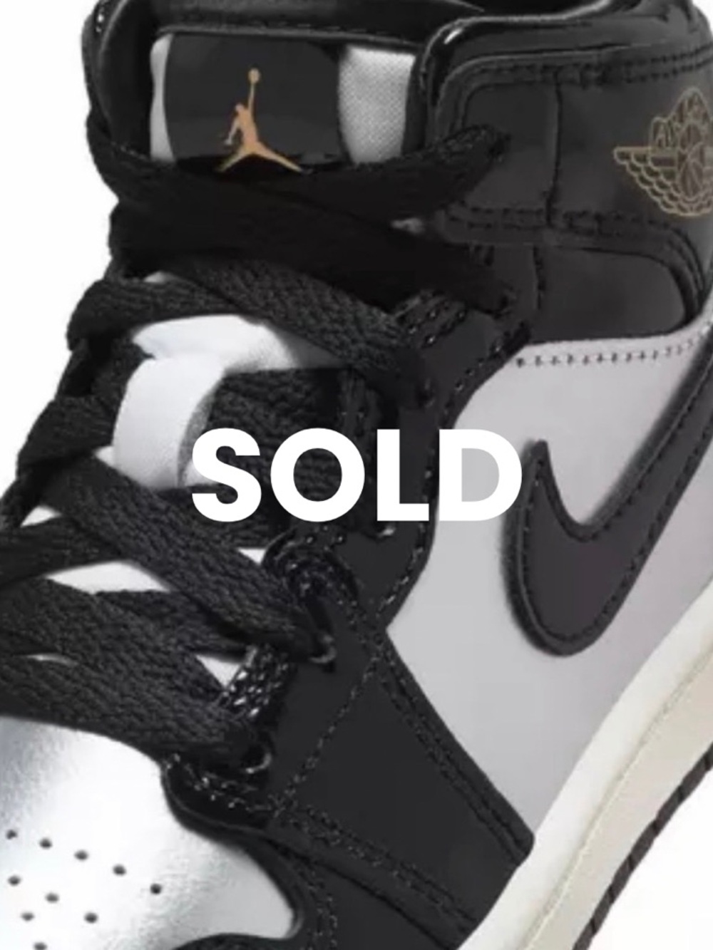 Bundle Kids Nike Jordan 1 Mid SE
Black/Metallic Silver/Sail/Gold Size 3Y